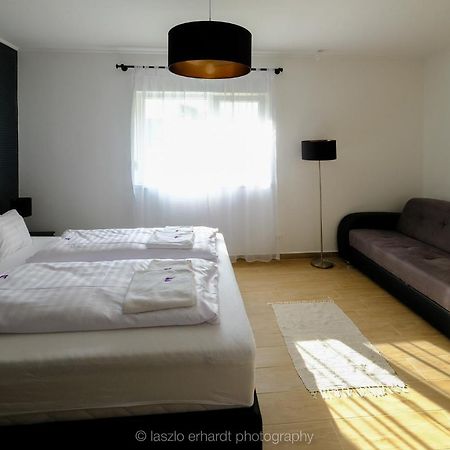 Ciprus Porta Apartmanok Balatonkenese Extérieur photo