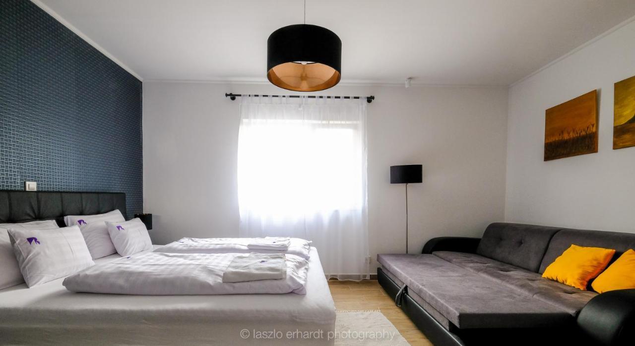 Ciprus Porta Apartmanok Balatonkenese Extérieur photo