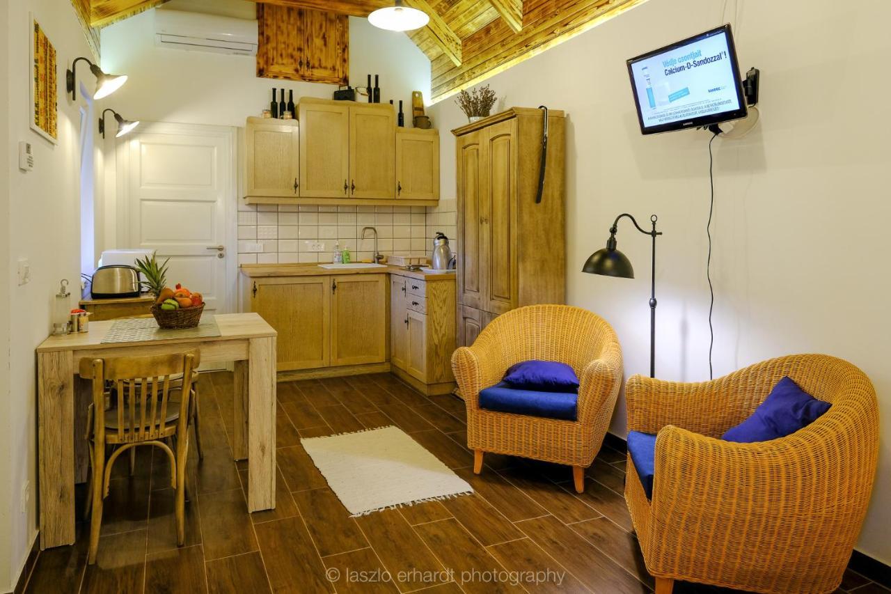 Ciprus Porta Apartmanok Balatonkenese Extérieur photo