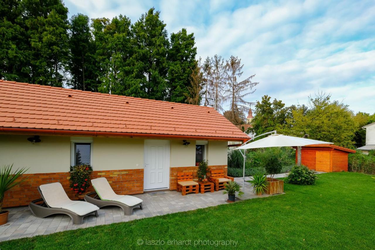 Ciprus Porta Apartmanok Balatonkenese Extérieur photo